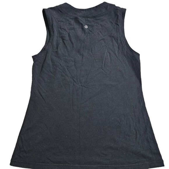 Lululemon tops for women - Picture 6 of 6